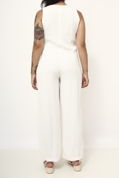 Macacão pantalona branco vintage na internet