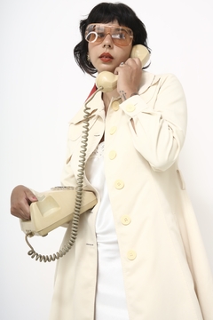 Trench coat off white acinturado vintage - comprar online
