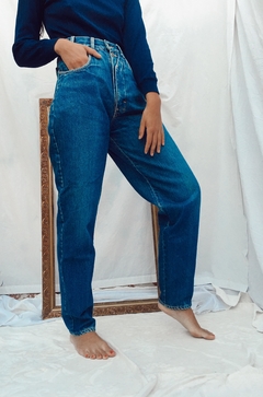 Calça jeans azul Mom cintura alta  vintage original 90's - comprar online