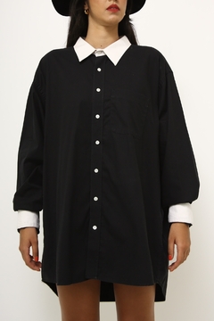Camisa preto e branca vintage ampla - loja online
