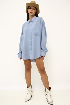 Camisa azul clara textura crepe vintage - loja online