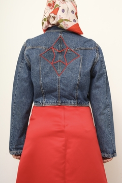 Jaqueta jeans recorte vermelho vintage na internet
