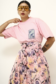 Camiseta rosa vintage na internet