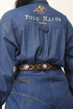 Camisa Jeans polo azul classica bordado cavalo - Capichó Brechó