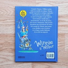 WINNIE Y WILBUR - EL CABALLERO REVOLTOSO-PREVENTA - Pantuflas Libros