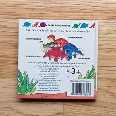 Triceratops en tercera dimensión - Pantuflas Libros