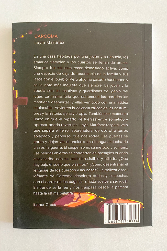 Carcoma, de Layla Martínez - Una casa con libros