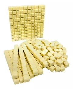 Material Dourado de Plástico Com Caixa de Madeira 111 Peças