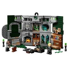 LEGO Harry Potter Banner da Casa Sonserina 349 Peças - comprar online