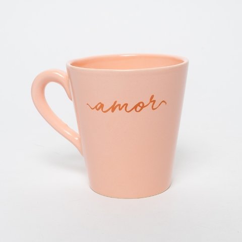 Taza cerámica cónica