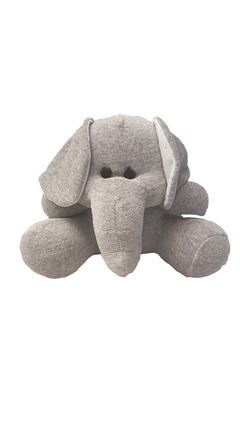 Elefante chico gris