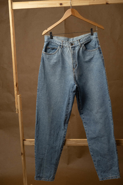 Calça mom jeans 40/42 na internet