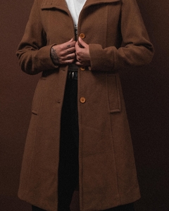 Imagem do casaco marrom tamanho p