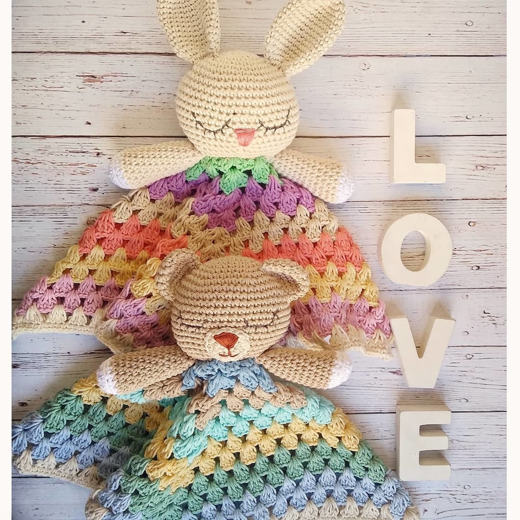Mantita de apego amigurumi hot sale