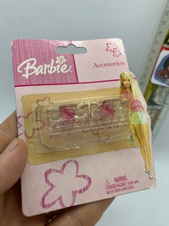 Barbie - Broches pelo en internet