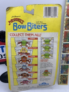 Bow Biters -Muerde cordones Peggy Muppets - RETROCOSIS