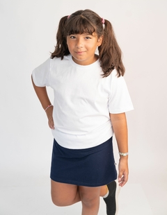 MINI CON SHORT ESCOLAR