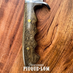 Cuchillo Rambo 26 cm acero al carbono encabado en madera