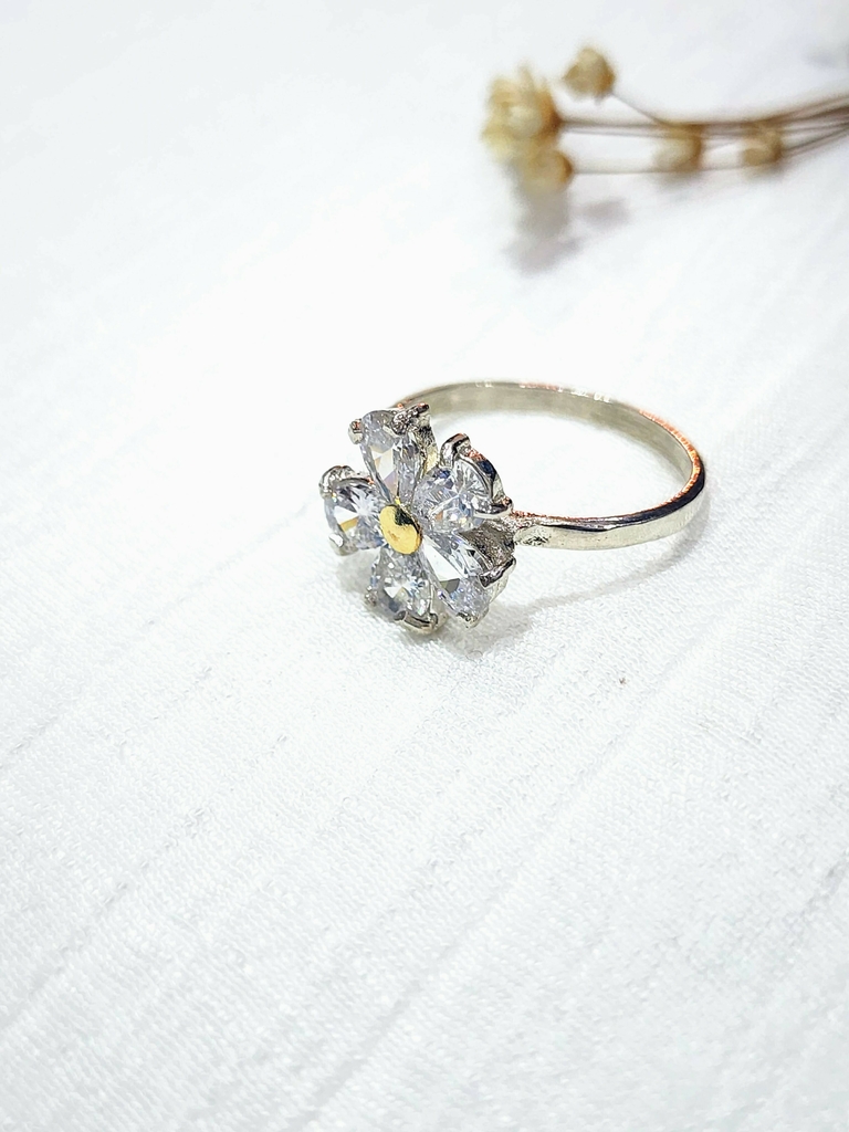 Anillo flor plata y oro Comprar en Joyas Maia