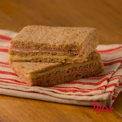 12 sandwichs triples de jamón y queso en pan de miga con salvado - comprar online