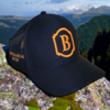 Boné Trucker Logo Laranja