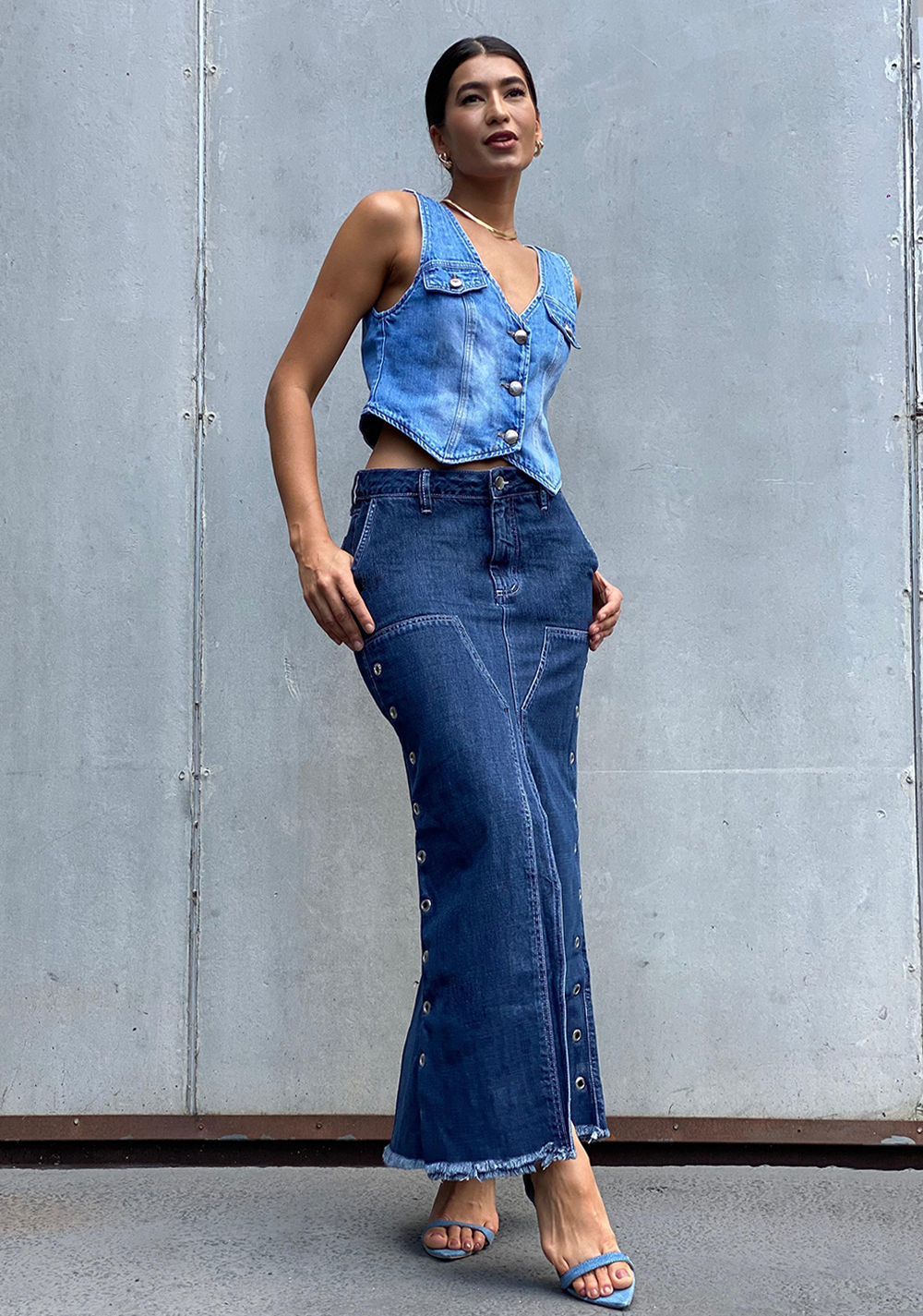 Saia Jeans Longuete com Fenda