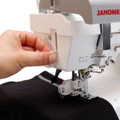 Janome Cover Pro 3000P - Maquineria JuanMa