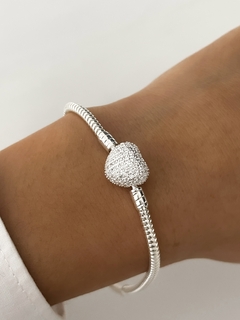 PULSERA CIERRE CORAZÓN CON PIEDRAS BLANCAS