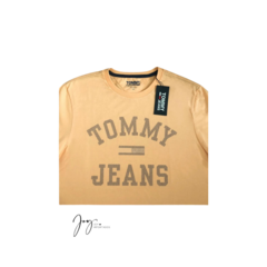 Camiseta Laranja Escrita Tommy Jeans - Tommy Hilfiger na internet