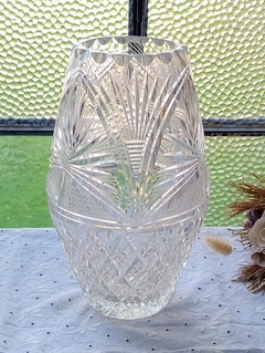 Gran Florero de Cristal tallado (detallecito en el borde) - comprar online