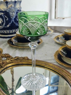 Antigua Copa de Cristal tallado para Vino color Verde