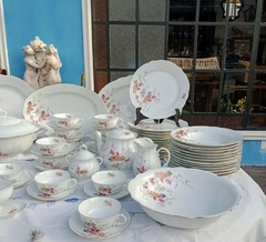 Juego de Vajilla en Porcelana Verbano motivo Otonal completo para 12 personas