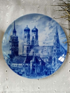 Plato Decorativo en Porcelana Alemana "Munchen"