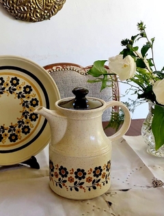 Cafetera o Chocolatera en Ceramica Inglesa Irostone Staffordshire Biltons