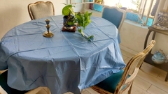 Mantel Vinilico para mesa redonda u oval Celeste Liso - tienda online
