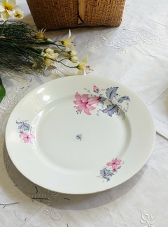 Imagen de 6 platos de postre en porcelana Checoslovaca Victorian Flor de Bignonia