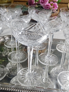 9 copas de brindis de cristal tallado en internet