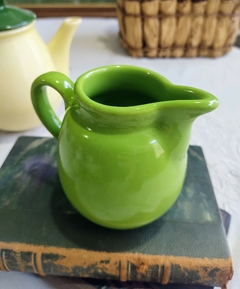 Lechera cremera en ceramica verde - comprar online