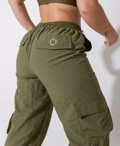 Pantalon Cargo Mujer Verde Militar - YAGÉ 