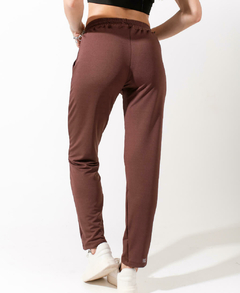 Pantalon Recto Elastizado Mujer Chocolate - YAGÉ