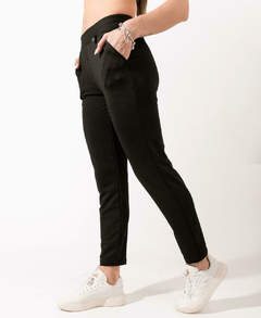 Pantalon Elastizado Recto Negro Mujer - YAGÉ