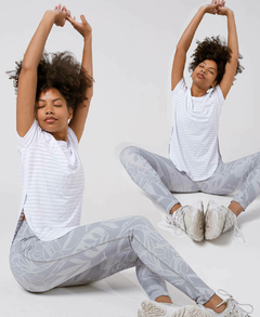 Remeras blancas para mujer 2025