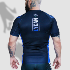 Rash Guard LY23 Manga Curta Grad. Azul na internet