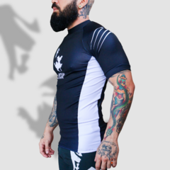 Rash Guard LY23 Manga Curta Grad. Branca - comprar online