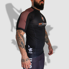 Rash Guard Manga Curta Fit Combat Grad. Marrom na internet