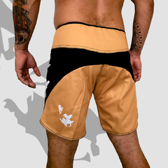 Fight Shorts Centurium Black and Gold na internet