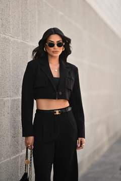 BLAZER CROPPED ACINTURADO PRETO - Maysa Barros