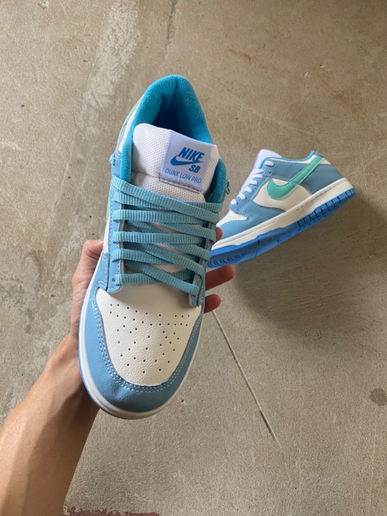 SB DUNK LOW Comprar en Byblue Sneakers