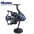 Carrete de pesca Okuma Safina SW-X 6000 en color azul y negro, con diseño moderno y funcional.