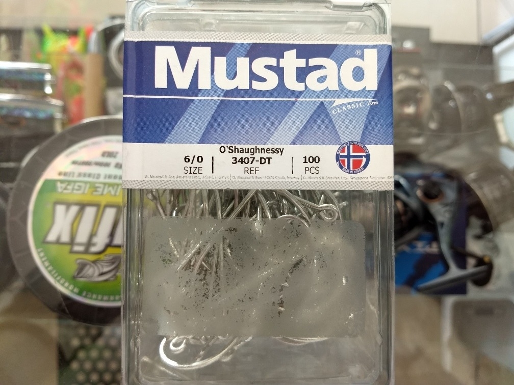  Mustad O'Shaughnessy Forged - Duratin 1/0 : Fishing Hooks :  Sports & Outdoors